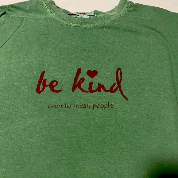 be kind „T-Shirt“ - Picture 2 of 3